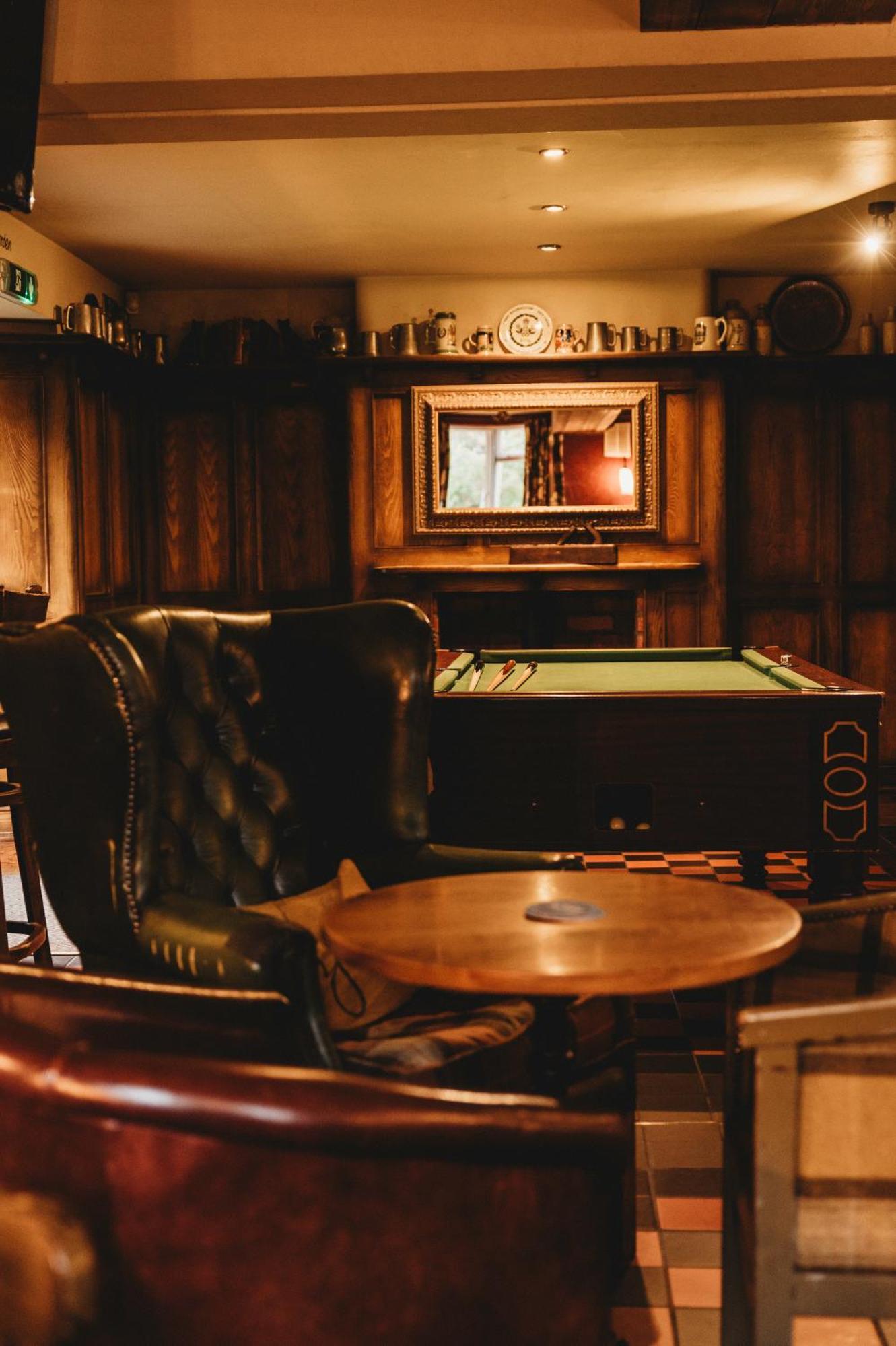 אוקהאם The White Lion Inn מראה חיצוני תמונה